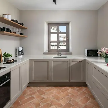 Rustic Caltha With A Pool Villa Sveti Lovreč Pazenatički