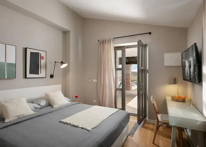 Villa Rustic Caltha With A Pool Sveti Lovreč Pazenatički